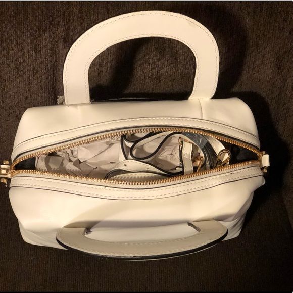 Handbag - Picture 3 of 3